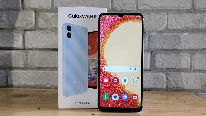 Samsung Galaxy A04e thiết kế si&ecirc;u mỏng