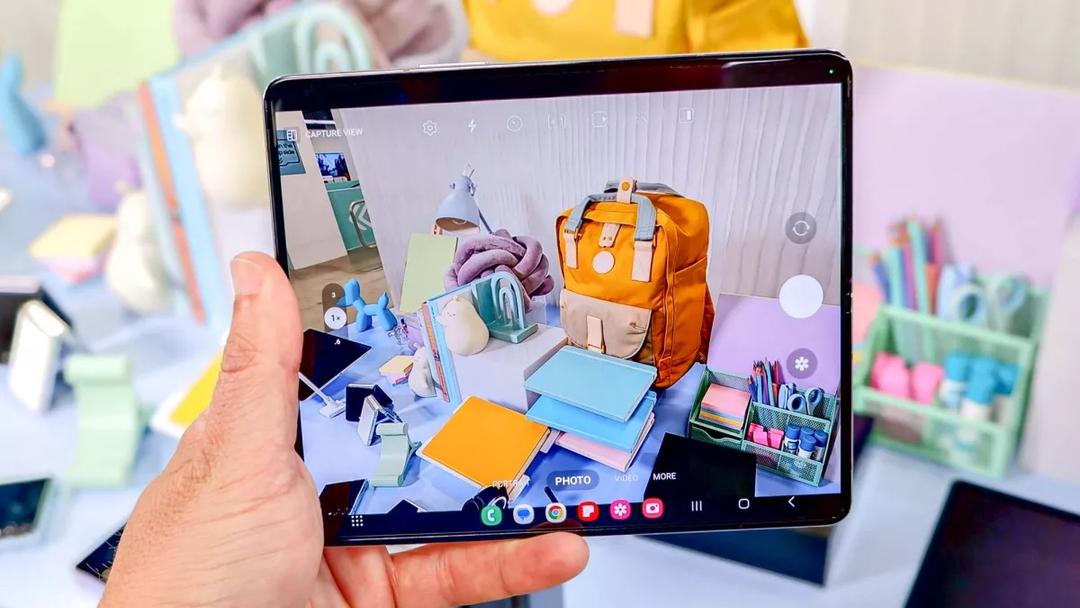 camera sau Samsung Galaxy Z Fold 5