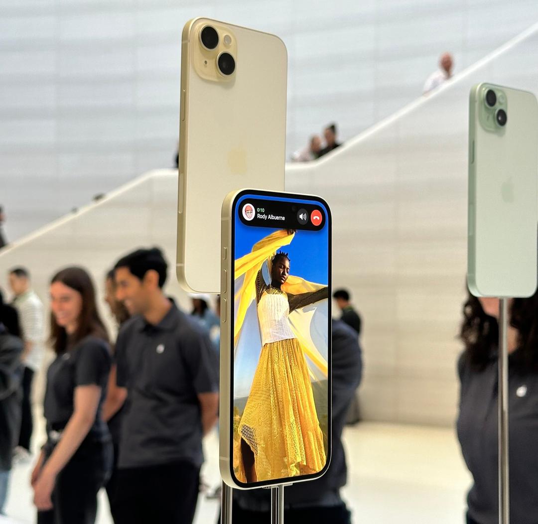 iphone 15 m&agrave;u v&agrave;ng