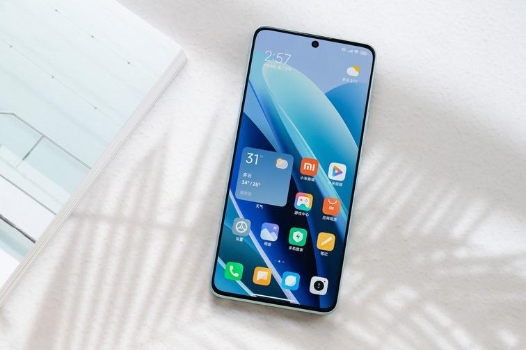 thiết kế mặt trước xiaomi redmi note 13
