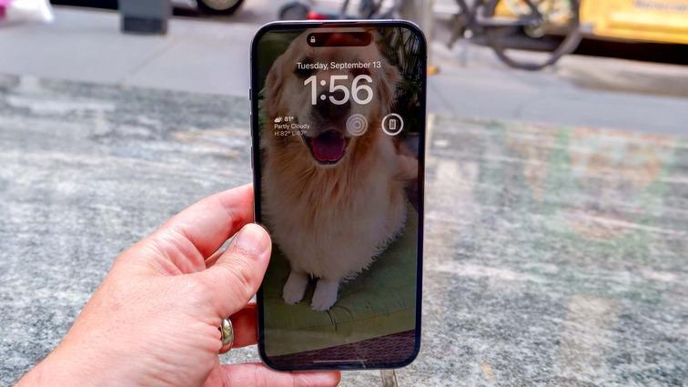 m&agrave;n h&igrave;nh iphone 15