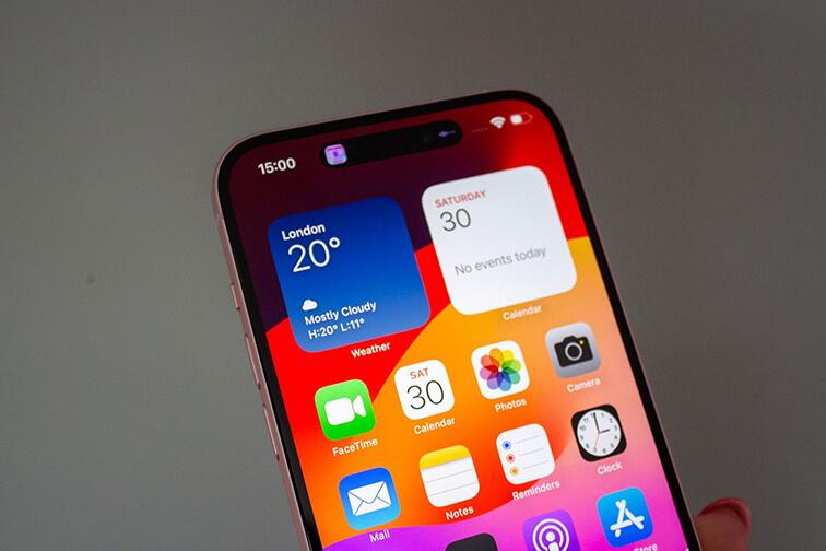 dynamics island tr&ecirc;n iphone 15 plus cũ