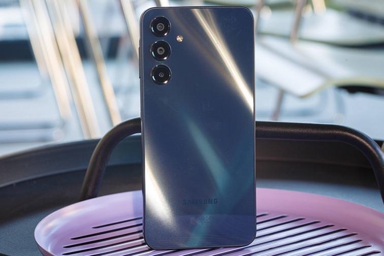 thiết kế galaxy a16