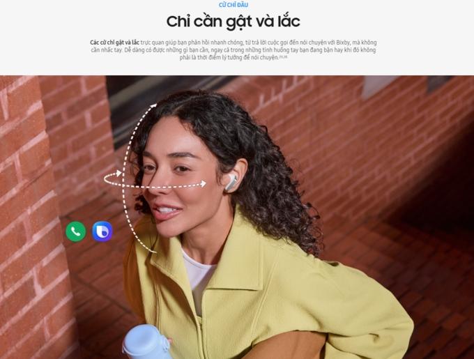 cử chi đầu tr&ecirc;n Galaxy Buds4 Pro