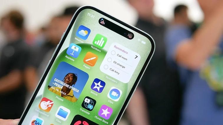 dynamic island iphone 15 cũ